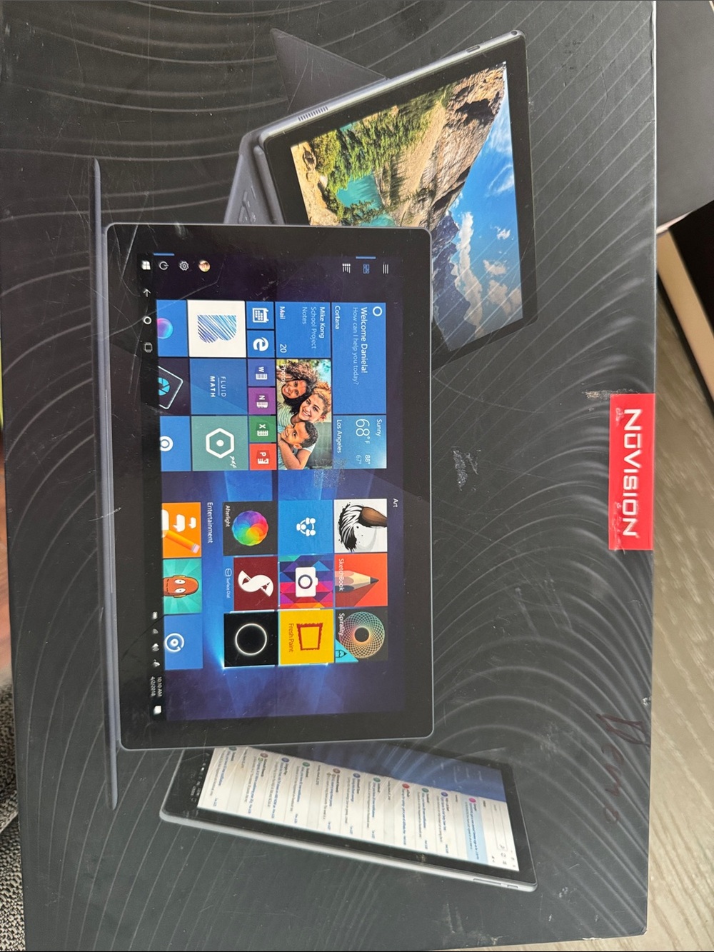 Black 2-in-1 Tablet - Portable Windows Tablet